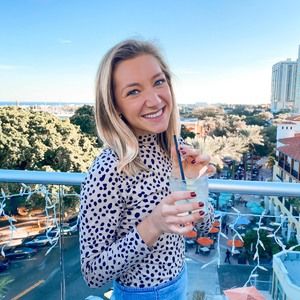 Meet your Posher, Charlotte